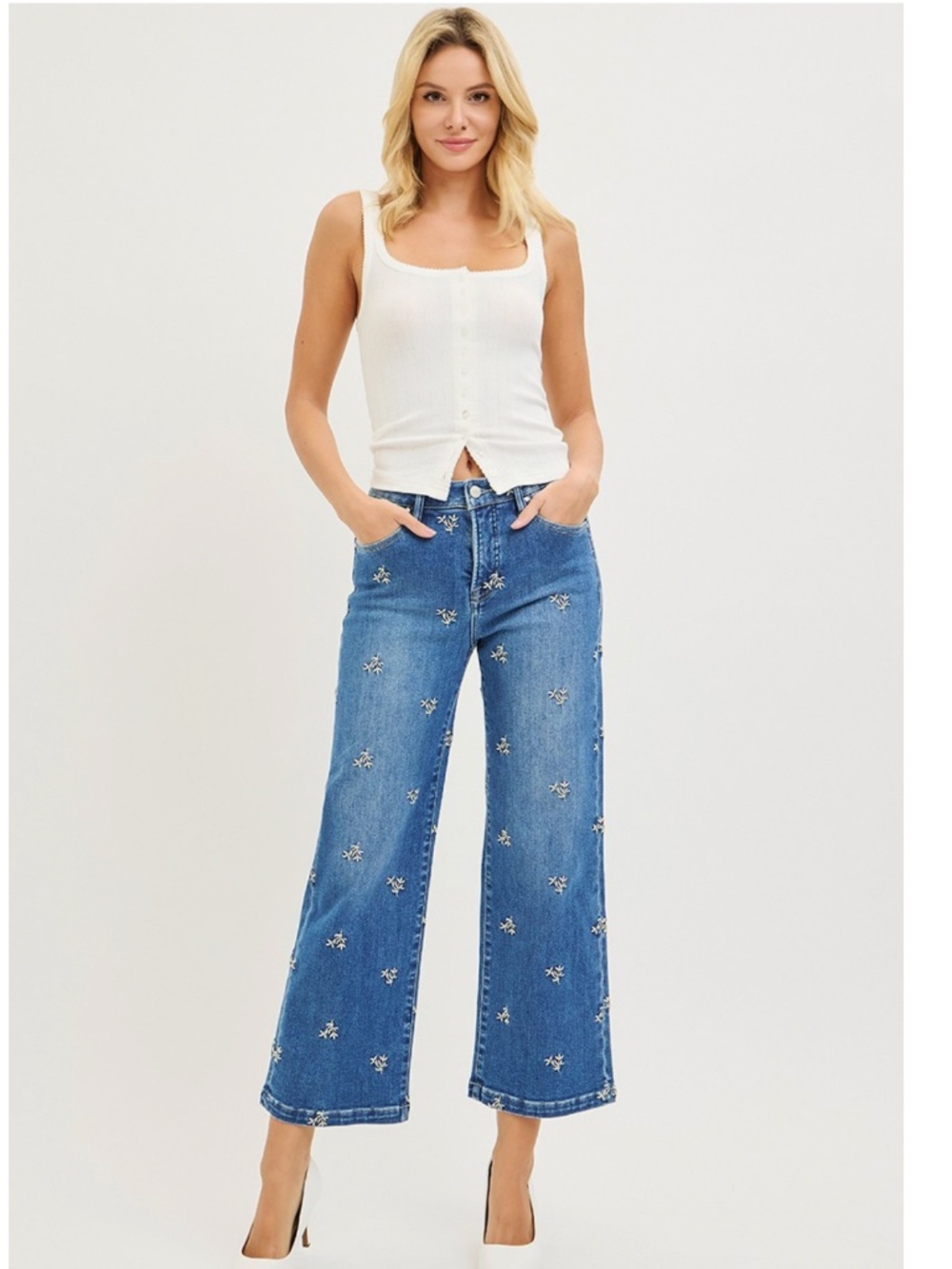 Risen Medium Wash Floral Embroidered Cropped Wide leg Denim jeans - Picture 4 of 7
